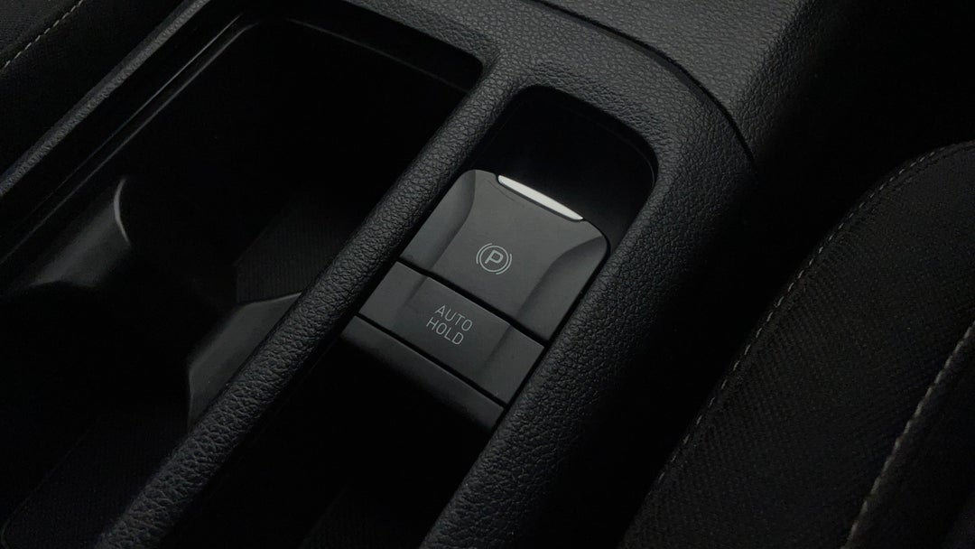 2020 Hyundai i30 Active, Automatic, 99673 km, Handbrake