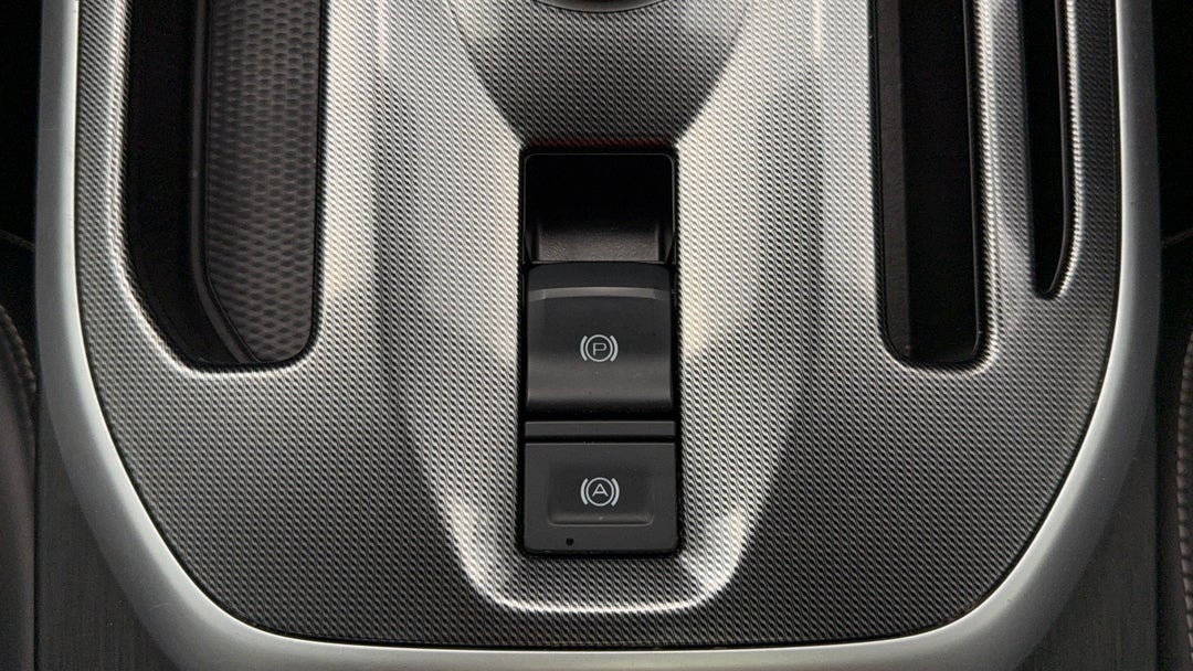 2023 GWM Haval Jolion Ultra Hybrid, Automatic, 49570 km, Handbrake