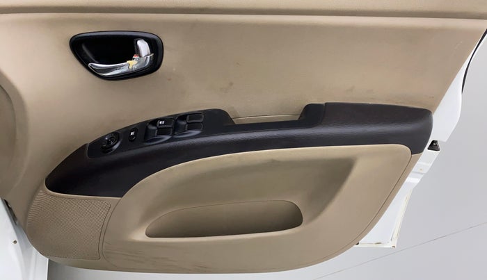 2012 Hyundai i10 SPORTZ 1.2 KAPPA2, Petrol, Manual, 31,990 km, Driver Side Door Panels Control