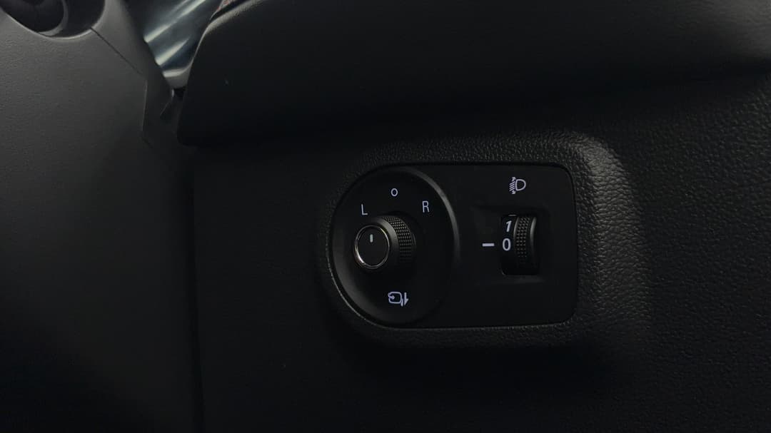 2021 MG Zst Core, Automatic, 54317 km, Utility Switches/Buttons