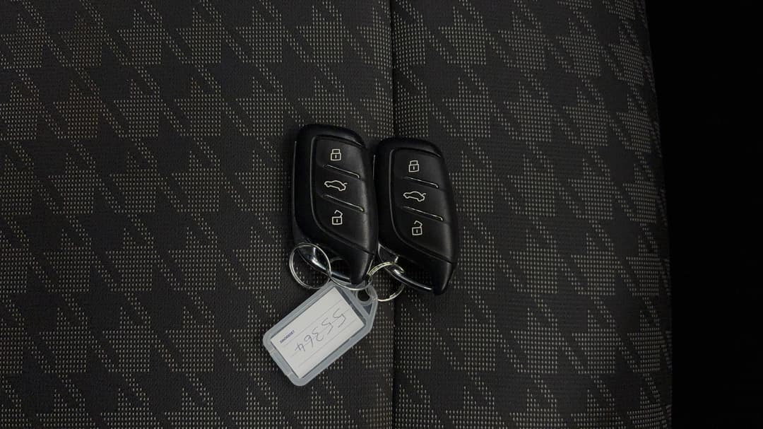 2021 MG Zst Core, Automatic, 54317 km, Key Close-up