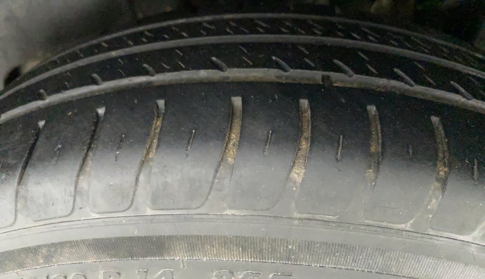 2020 Maruti Swift LXI, Petrol, Manual, 51,925 km, Left Rear Tyre Tread