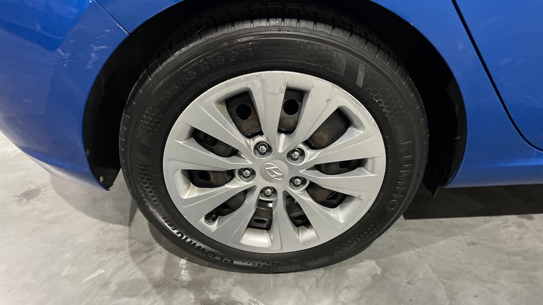 2018 Hyundai i30 Go, Automatic, 101683 km, Right Rear Wheel