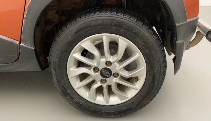 2015 Mahindra Kuv100 K8 5 STR, Petrol, Manual, 29,288 km, Left Rear Wheel