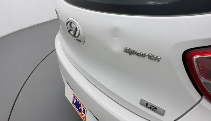 2016 Hyundai Grand i10 SPORTZ 1.2 KAPPA VTVT, Petrol, Manual, 86,634 km, Dicky (Boot door) - Slightly dented