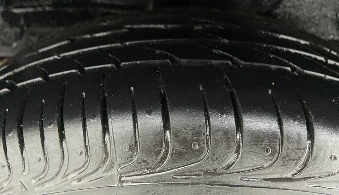 2018 Toyota YARIS J MT, Petrol, Manual, 14,652 km, Right Rear Tyre Tread