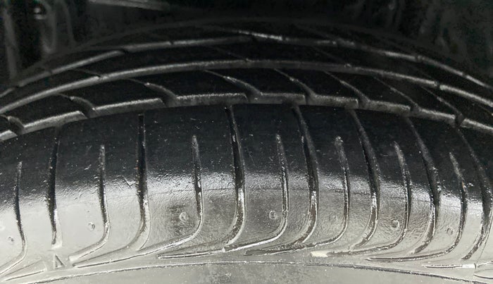 2018 Toyota YARIS J MT, Petrol, Manual, 14,652 km, Left Front Tyre Tread