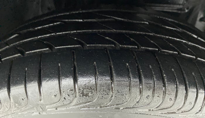 2018 Toyota YARIS J MT, Petrol, Manual, 14,652 km, Right Front Tyre Tread