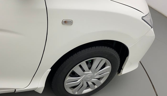 2016 Honda City 1.5L I-VTEC SV, CNG, Manual, 61,057 km, Right fender - Paint has minor damage