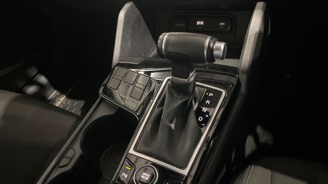 2023 Kia Sportage Sx (FWD), Automatic, 59791 km, Gear Lever 
