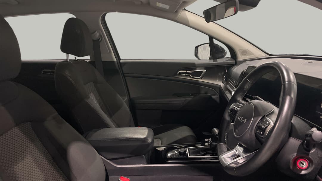 2023 Kia Sportage Sx (FWD), Automatic, 59791 km, Right Side Front Door Cabin View