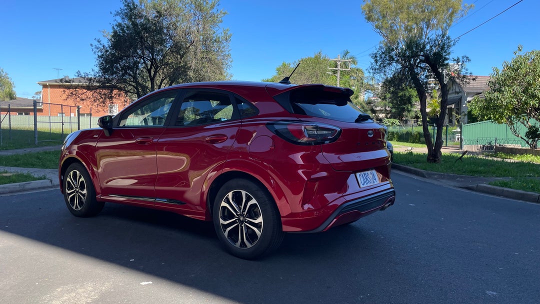 Left Back Diagonal (45- Degree) View