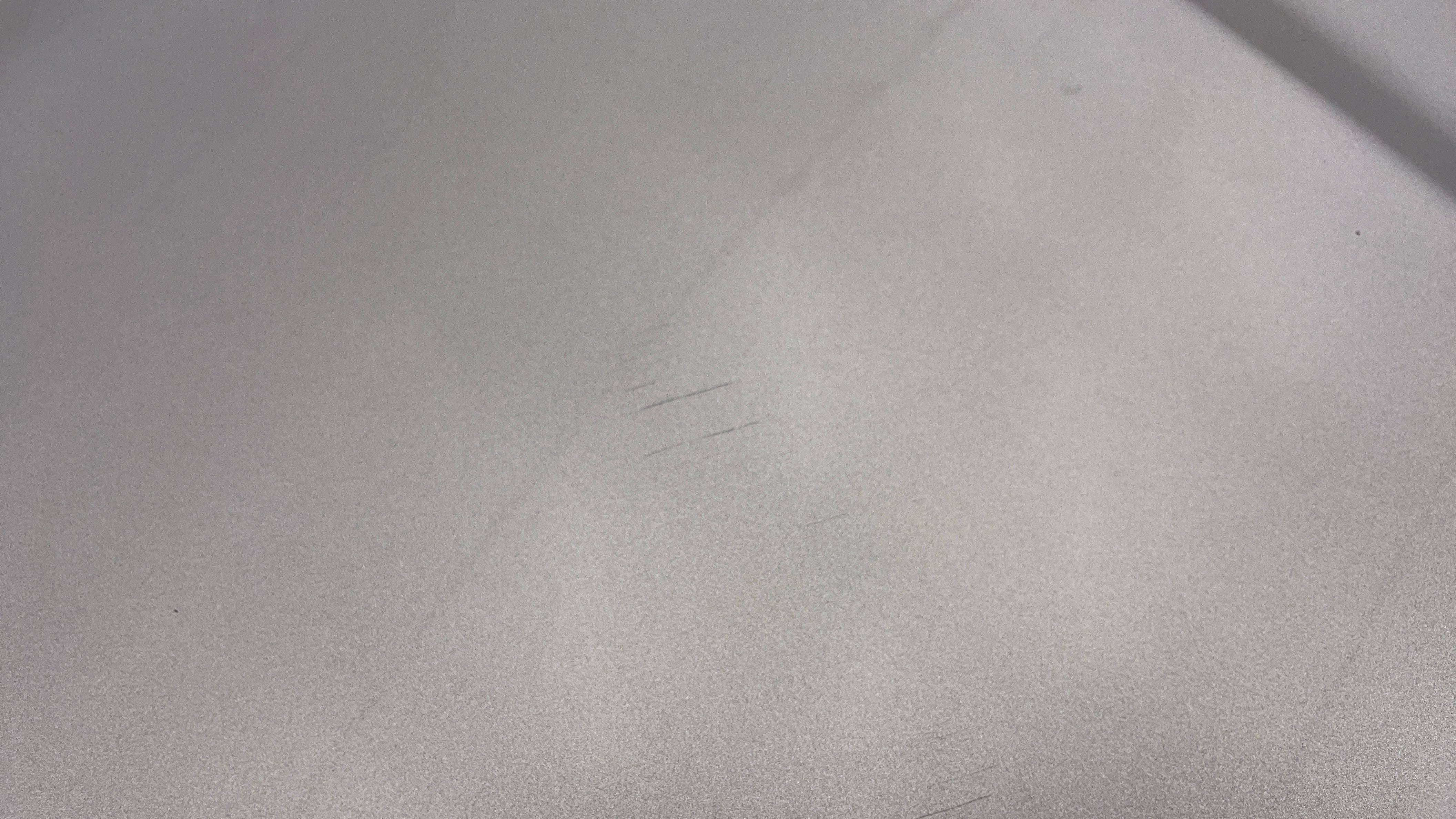 Nissan Sunny-Roof  Minor Scratches