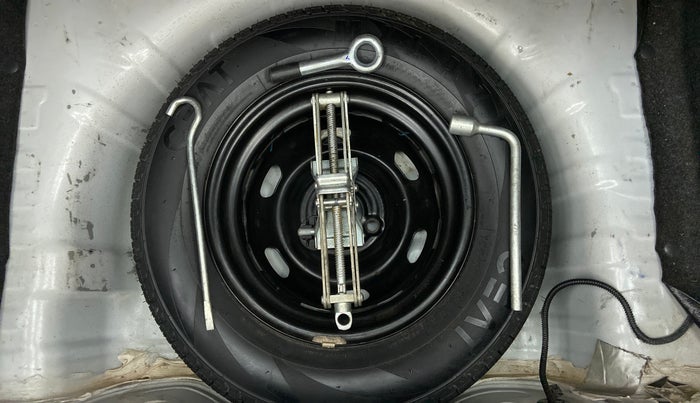 2017 Datsun Redi Go T (O), Petrol, Manual, 11,082 km, Spare Tyre