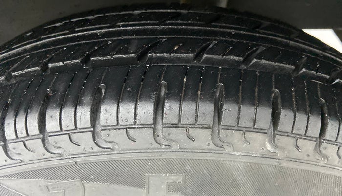 2017 Datsun Redi Go T (O), Petrol, Manual, 11,082 km, Left Rear Tyre Tread
