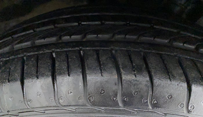 2018 Honda WR-V 1.2 i-VTEC VX MT, Petrol, Manual, 15,555 km, Right Front Tyre Tread