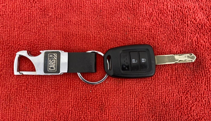 2018 Honda WR-V 1.2 i-VTEC VX MT, Petrol, Manual, 15,555 km, Key Close Up