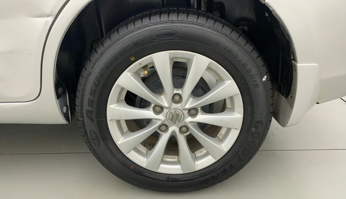 2014 Maruti Ertiga VXI CNG, CNG, Manual, 71,764 km, Left Rear Wheel