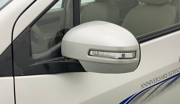 2014 Maruti Ertiga VXI CNG, CNG, Manual, 71,764 km, Left rear-view mirror - Slight misalignment