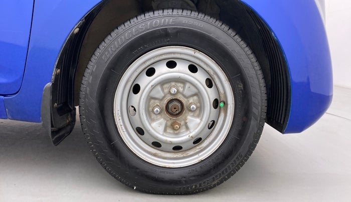 2013 Hyundai Eon ERA PLUS, Petrol, Manual, 68,963 km, Right Front Wheel