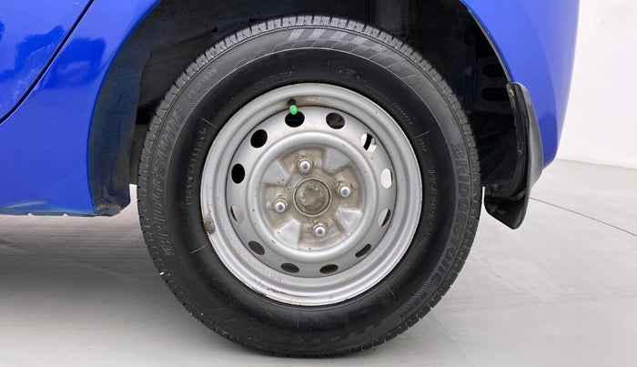 2013 Hyundai Eon ERA PLUS, Petrol, Manual, 68,963 km, Left Rear Wheel
