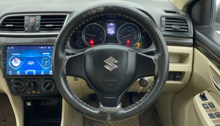 2017 Maruti Ciaz SIGMA DIESEL 1.3, Diesel, Manual, 1,20,408 km, Steering Wheel Close Up