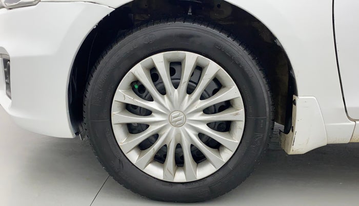 2017 Maruti Ciaz SIGMA DIESEL 1.3, Diesel, Manual, 1,20,408 km, Left Front Wheel