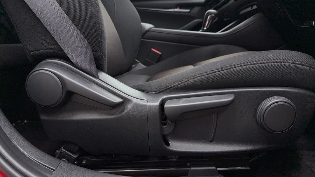 2019 Mazda 3 G20 Pure, Automatic, 51048 km, Drivers Side Adjustment Panel