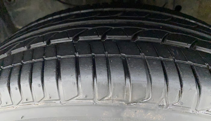 2015 Honda Jazz 1.2L I-VTEC V, Petrol, Manual, 44,960 km, Left Front Tyre Tread