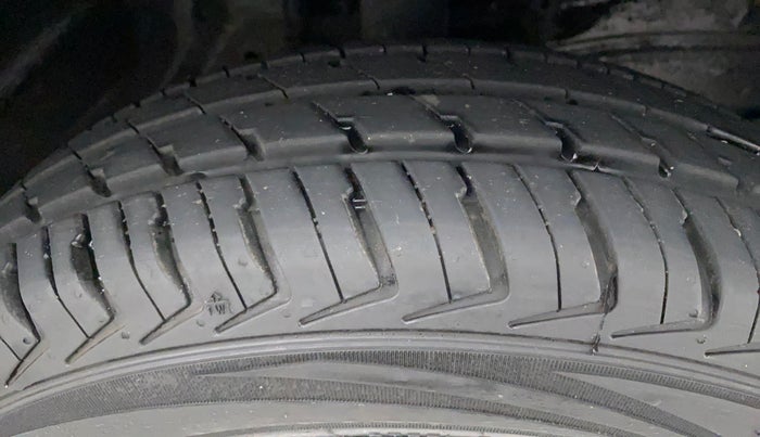 2022 Maruti Alto K10 VXI, Petrol, Manual, 1,614 km, Right Front Tyre Tread