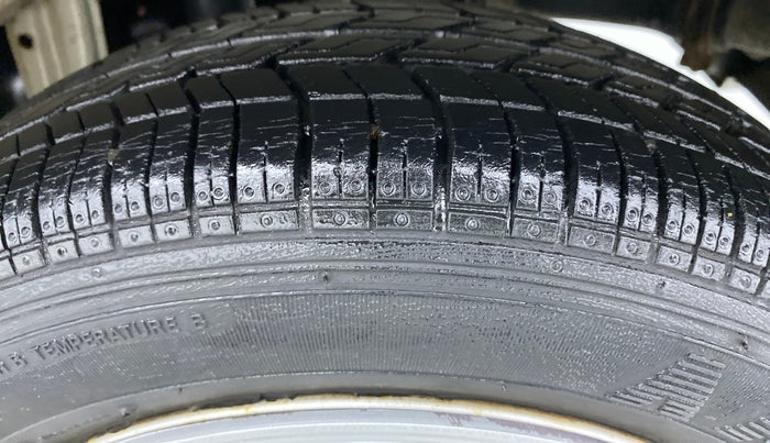 2012 Maruti Zen Estilo LXI, Petrol, Manual, 4,949 km, Left Rear Tyre Tread
