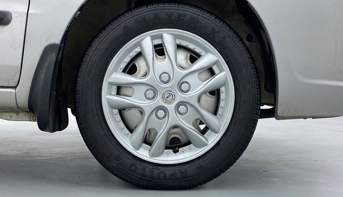 2012 Maruti Zen Estilo LXI, Petrol, Manual, 4,949 km, Right Front Wheel