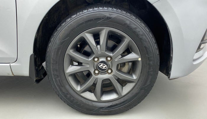 2019 Hyundai Elite i20 SPORTZ PLUS 1.2, Petrol, Manual, 30,683 km, Right Front Wheel