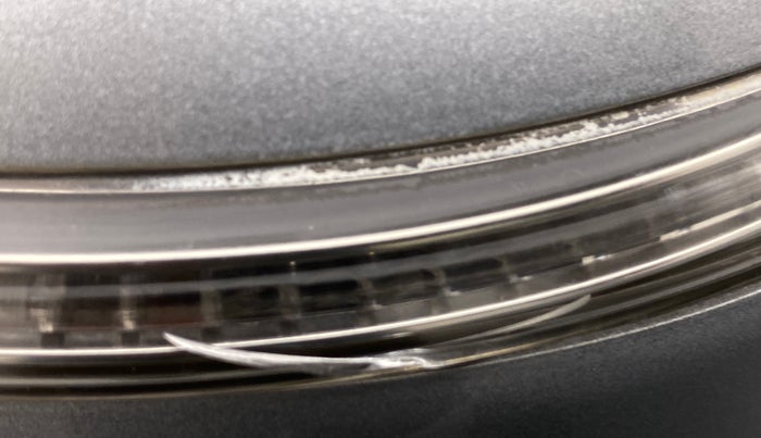 2019 Hyundai Elite i20 SPORTZ PLUS 1.2, Petrol, Manual, 30,683 km, Right rear-view mirror - Indicator light has minor damage