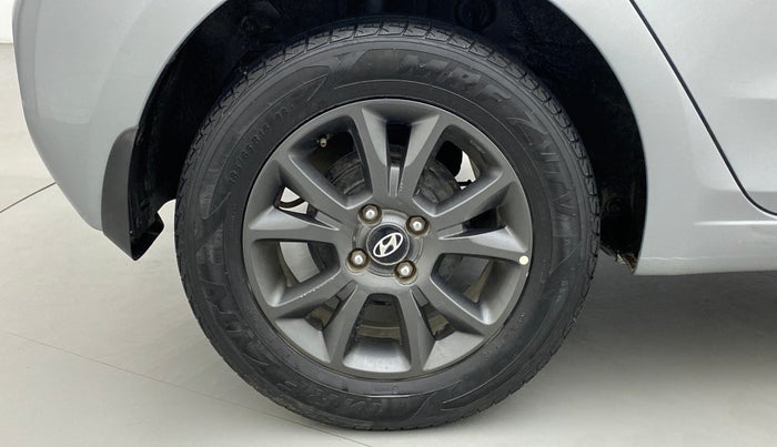 2019 Hyundai Elite i20 SPORTZ PLUS 1.2, Petrol, Manual, 30,683 km, Right Rear Wheel