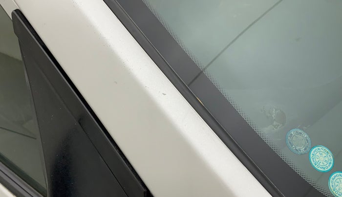 2016 Hyundai Grand i10 ASTA AT 1.2 KAPPA VTVT, Petrol, Automatic, 50,477 km, Right A pillar - Paint is slightly faded