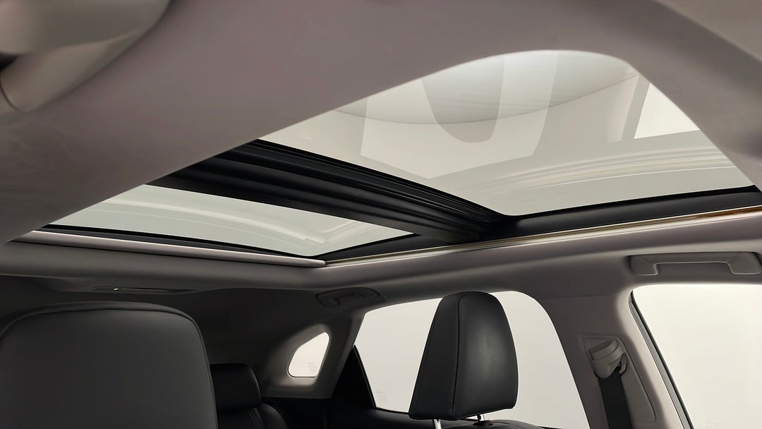 Interior Sunroof/Moonroof
