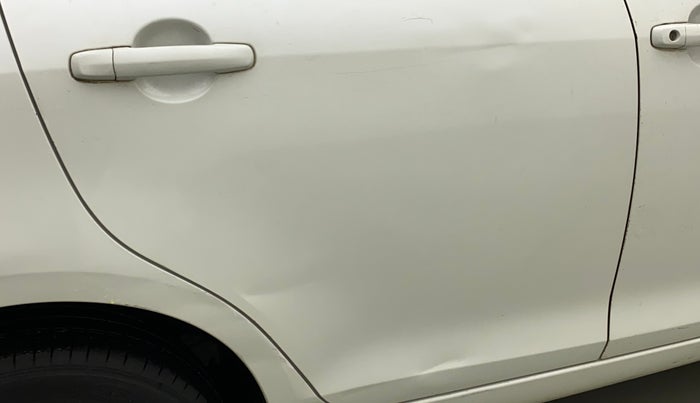 2012 Maruti Swift ZXI, Petrol, Manual, 70,054 km, Right rear door - Minor scratches