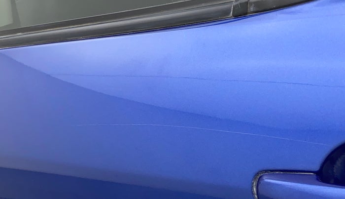 2014 Maruti Swift VXI, Petrol, Manual, 53,175 km, Rear left door - Minor scratches
