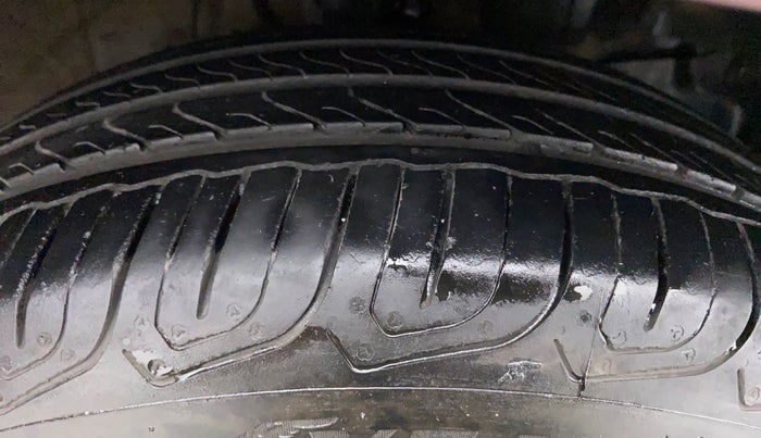2015 Honda City VX MT PETROL, Petrol, Manual, 89,063 km, Right Front Tyre Tread