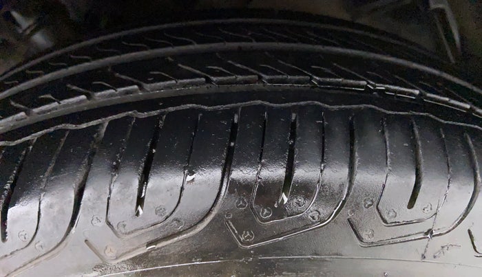 2015 Honda City VX MT PETROL, Petrol, Manual, 89,063 km, Left Front Tyre Tread