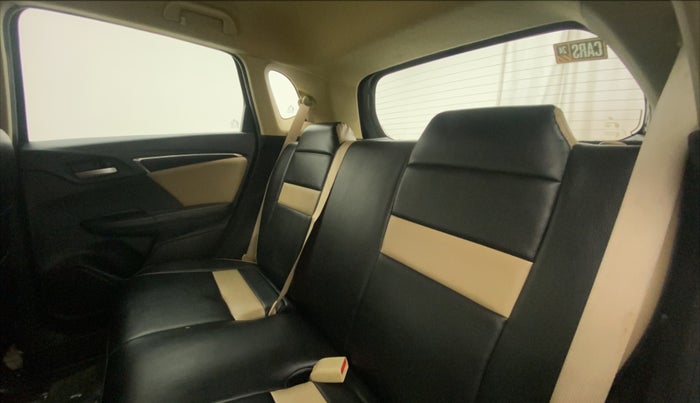 2015 Honda Jazz 1.2L I-VTEC V AT, Petrol, Automatic, 33,907 km, Right Side Rear Door Cabin