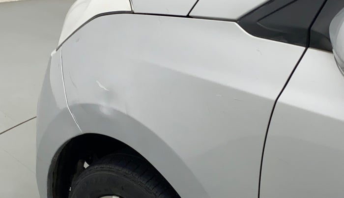 2015 Hyundai Grand i10 ASTA 1.2 KAPPA VTVT, Petrol, Manual, 31,857 km, Left fender - Slightly dented