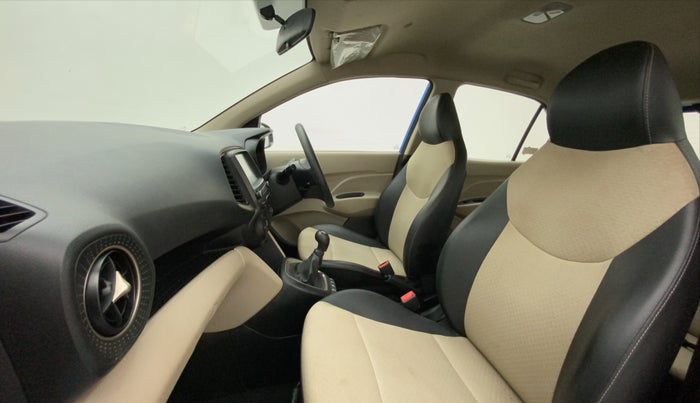 2018 Hyundai NEW SANTRO SPORTZ MT, Petrol, Manual, 39,877 km, Right Side Front Door Cabin