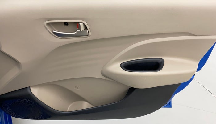 2018 Hyundai NEW SANTRO SPORTZ MT, Petrol, Manual, 39,877 km, Driver Side Door Panels Control