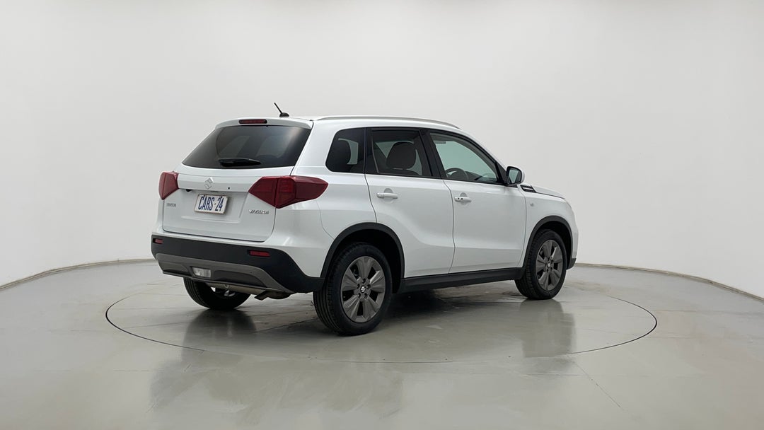 2022 Suzuki Vitara 1.6l, Automatic, 55127 km, Right Back Diagonal (45- Degree) View