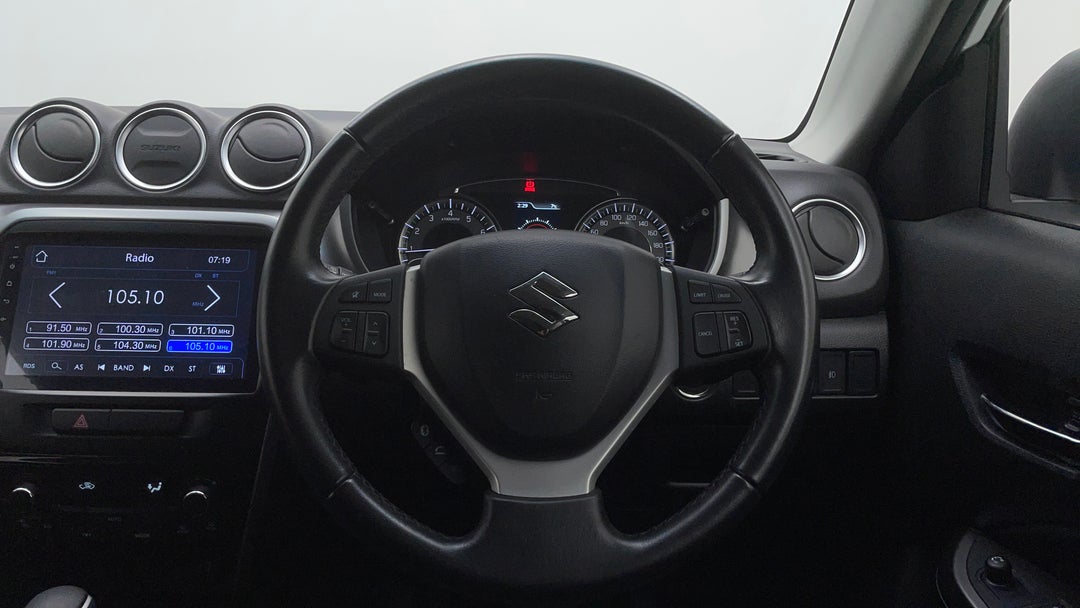 2022 Suzuki Vitara 1.6l, Automatic, 55127 km, Steering Wheel Close-up