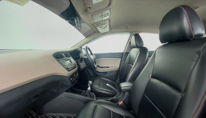 2019 Hyundai Elite i20 1.4 MAGNA PLUS CRDI, Diesel, Manual, 61,470 km, Right Side Front Door Cabin