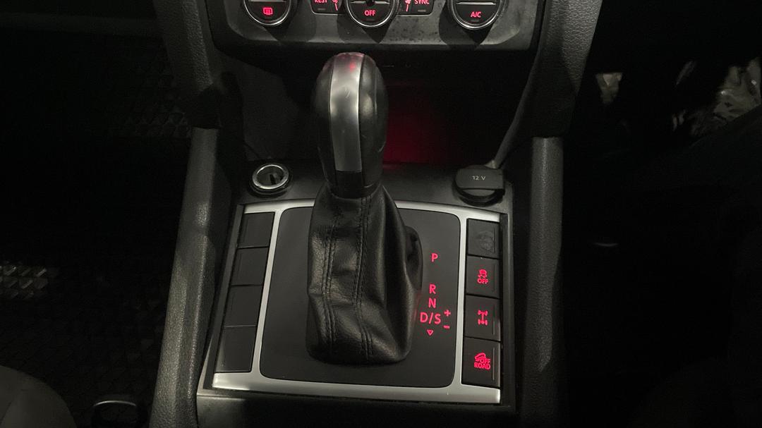 2019 Volkswagen Amarok Tdi550 Sportline 4motion (deu), Automatic, 139065 km, Gear Lever 