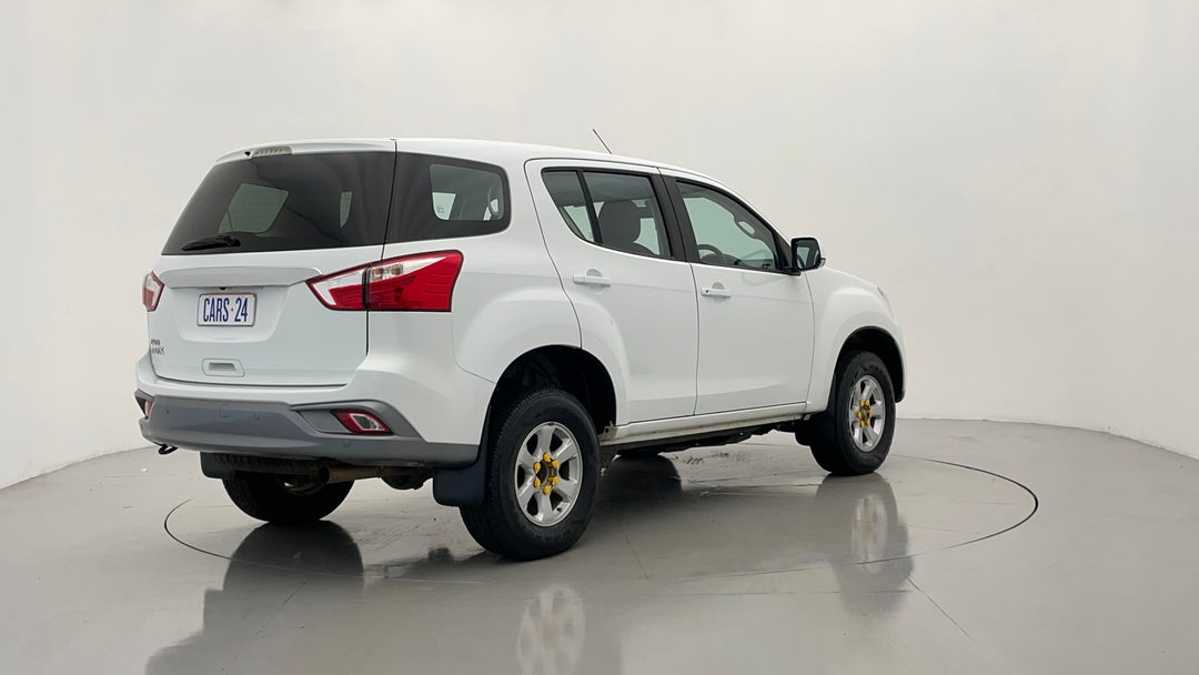 Right Back Diagonal (45- Degree) View